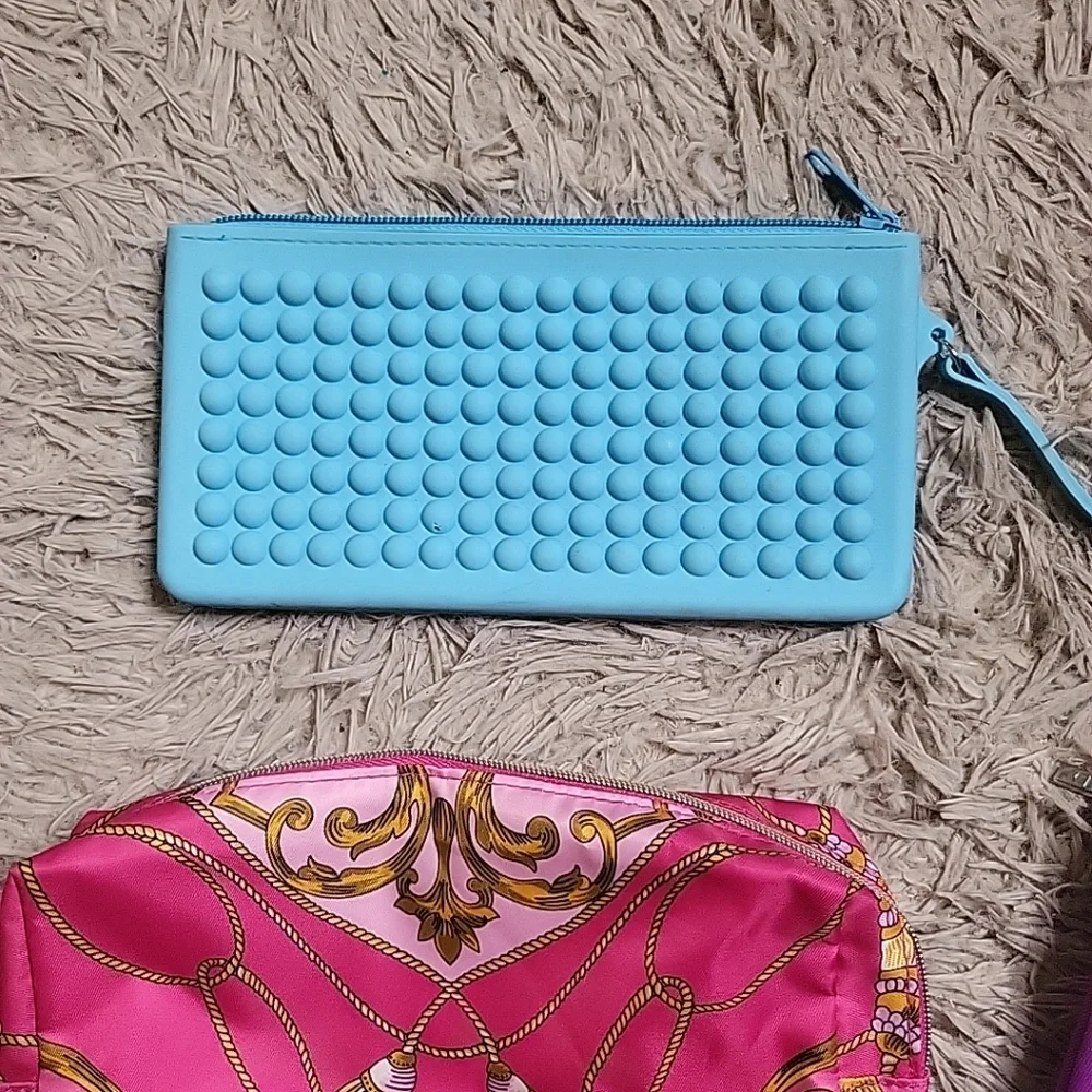 Makeup Bags Bundle Cosmetics Bags Lot Estee Lauder Clarins Clinique Imayla VS ✨️
